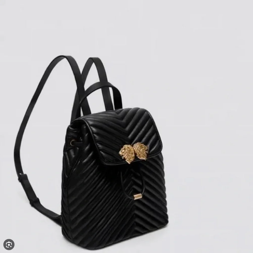 Zara backpack - Picture 2 of 5